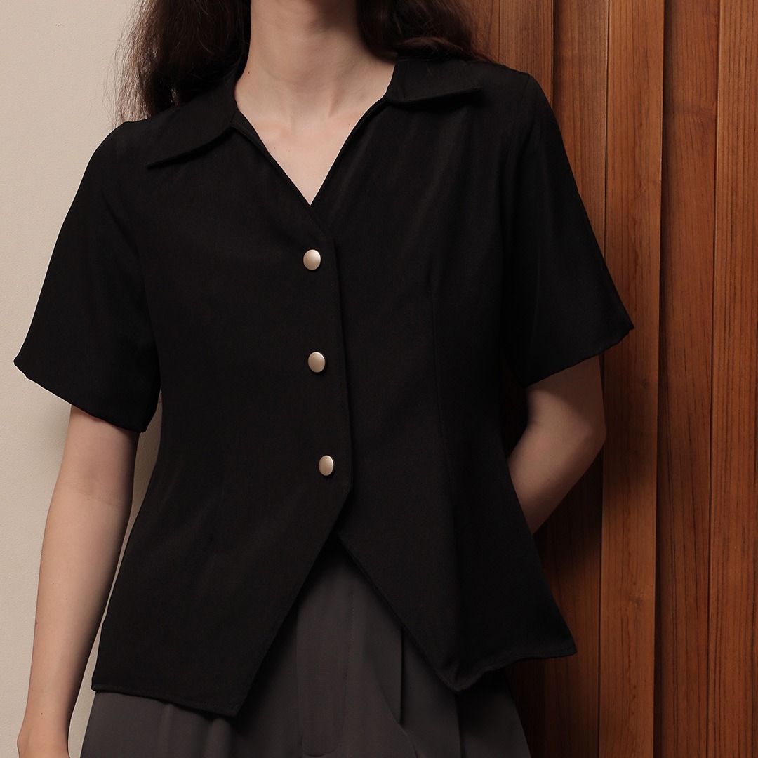 [Tutuloph] Lucia Top | Atasan Kemeja Wanita Casual Fashion Kantor Blouse Kancing Lengan Pendek Top Bigsize