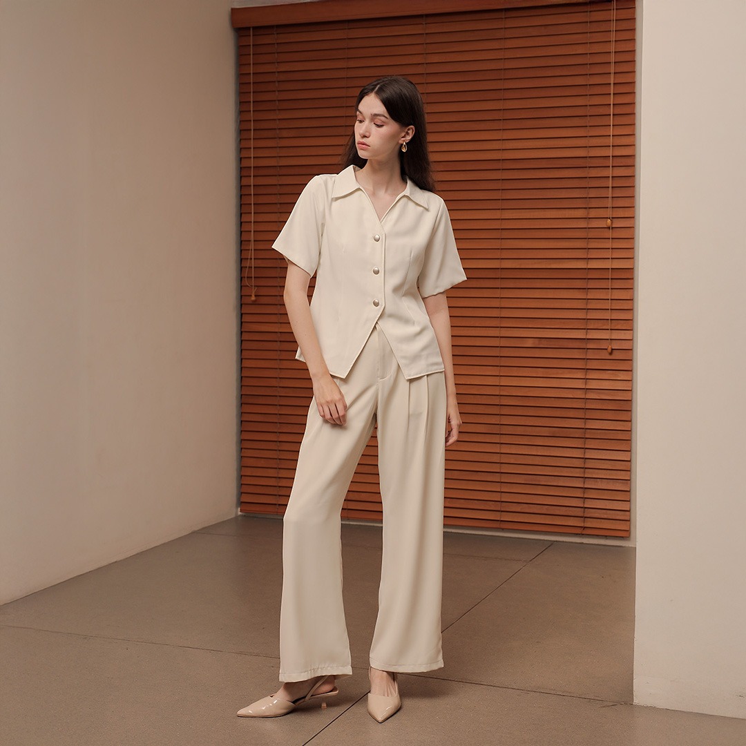 [Tutuloph] Lucia Top | Atasan Kemeja Wanita Casual Fashion Kantor Blouse Kancing Lengan Pendek Top Bigsize