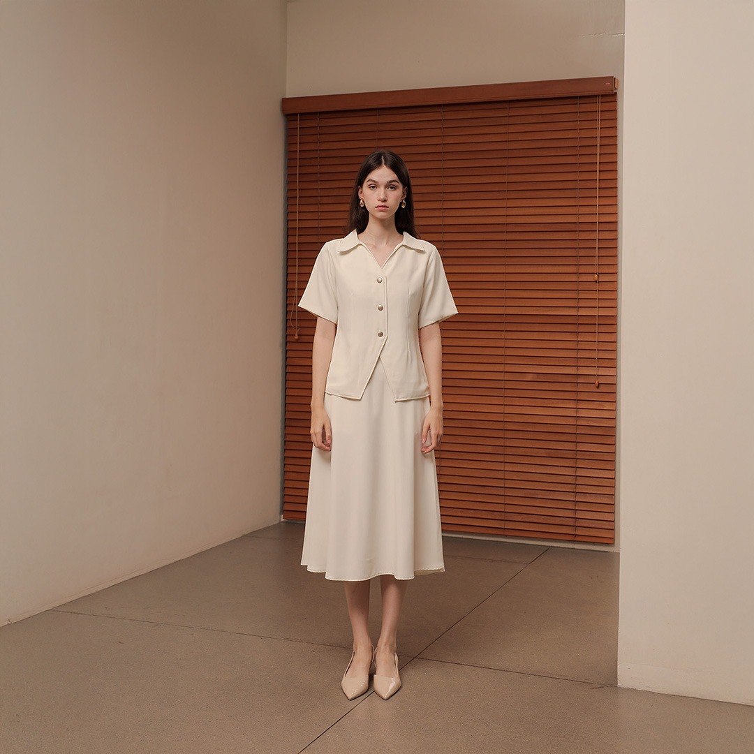 [Tutuloph] Lucia Top | Atasan Kemeja Wanita Casual Fashion Kantor Blouse Kancing Lengan Pendek Top Bigsize