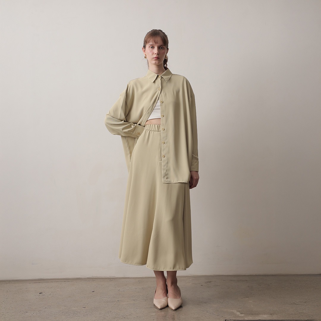 [Tutuloph] Lowell Oversized Shirt | Kemeja Oversized Wanita Lengan Panjang | Kemeja Casual Stylish Korean Look | Kemeja Cewek Jumbo Polos / Motif untuk Daily & Office Wear