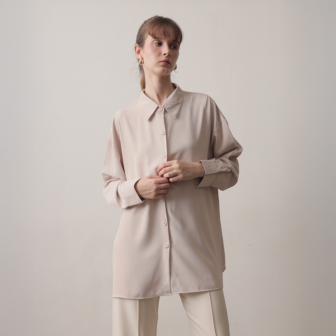 [Tutuloph] Lowell Oversized Shirt | Kemeja Oversized Wanita Lengan Panjang | Kemeja Casual Stylish Korean Look | Kemeja Cewek Jumbo Polos / Motif untuk Daily & Office Wear