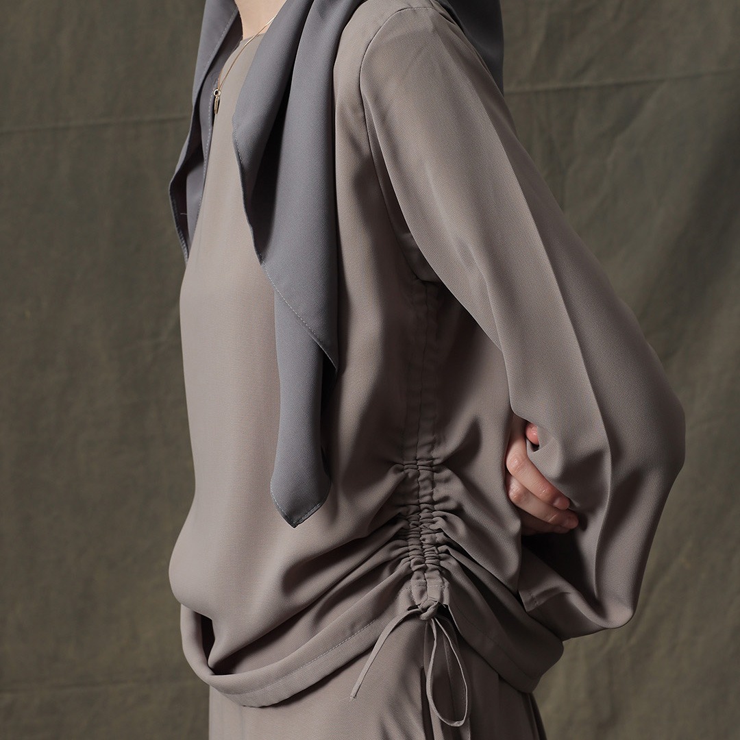 [Tutuloph] Saira Blouse | Long Sleeve | Blouse Serut Pinggang Wanita Lengan Panjang | Kemeja Casual Stylish Look | Kemeja Cewek Jumbo Polos / Motif untuk Daily & Office Wear Hijab Friendly