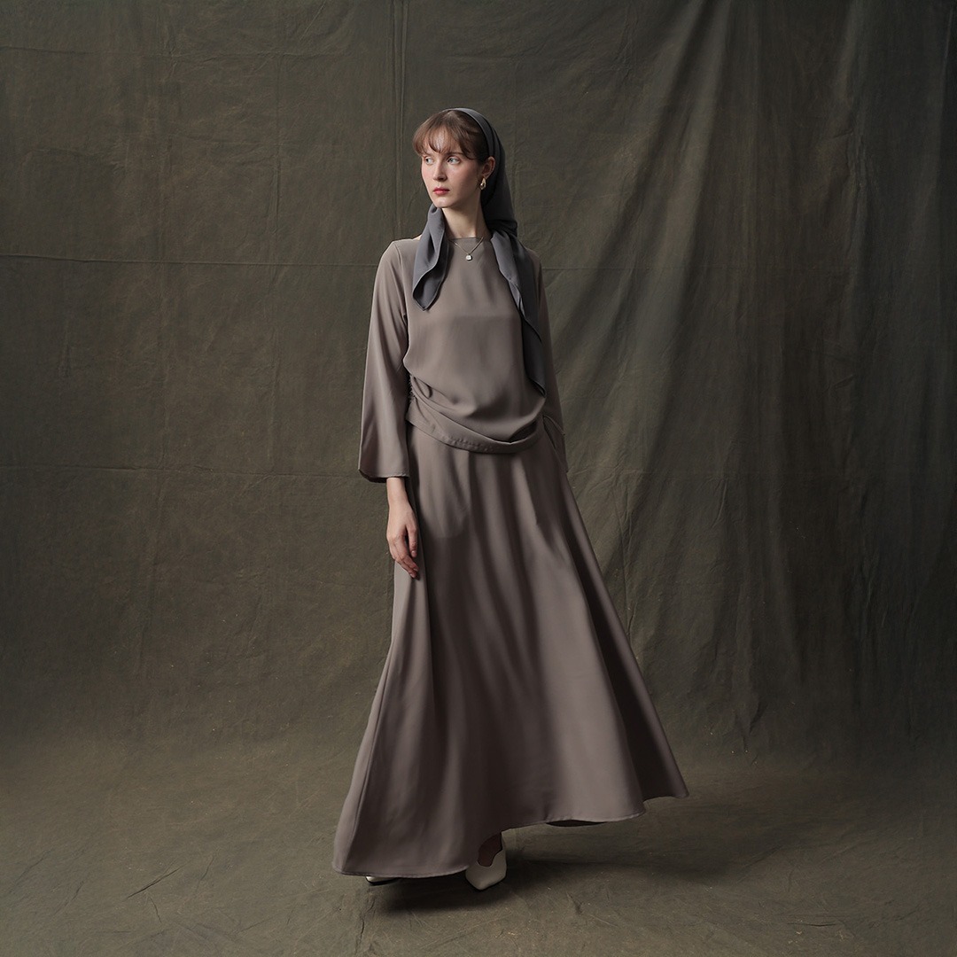 [Tutuloph] Saira Blouse | Long Sleeve | Blouse Serut Pinggang Wanita Lengan Panjang | Kemeja Casual Stylish Look | Kemeja Cewek Jumbo Polos / Motif untuk Daily & Office Wear Hijab Friendly