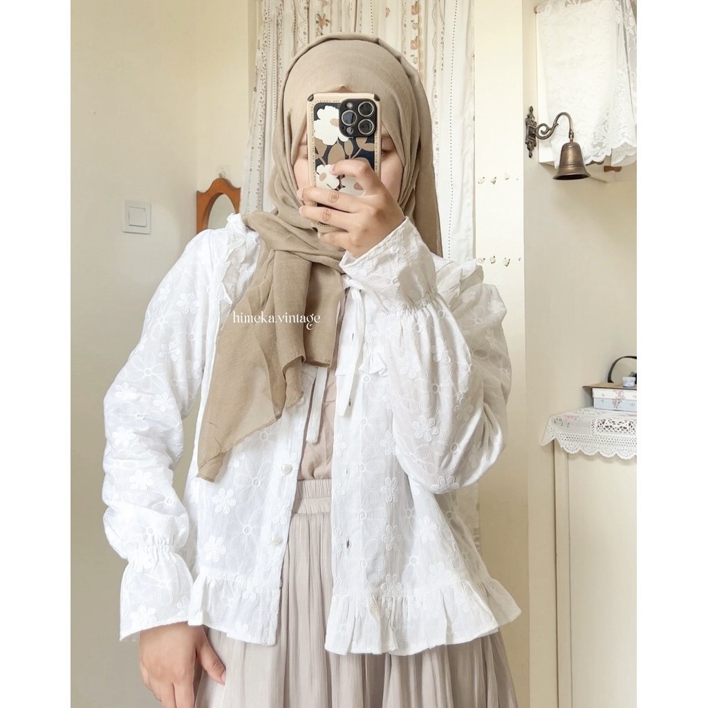 Calia Shimmer Skirt Pink and Cream beige by Himeka Vintage