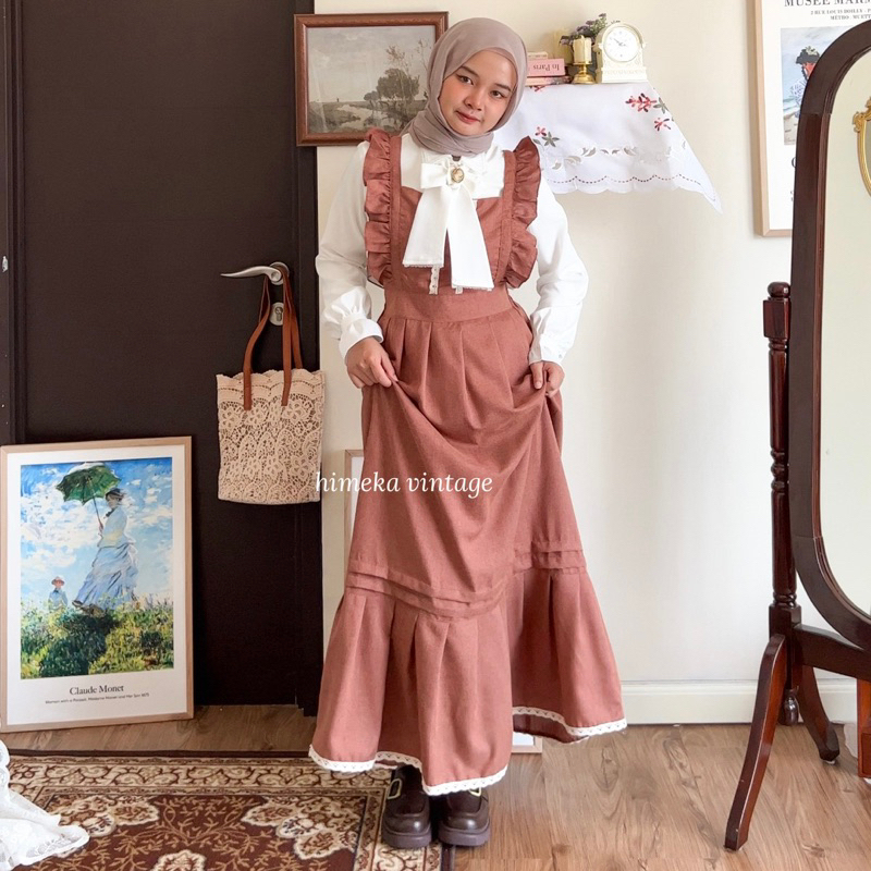 Emilia Pinafore