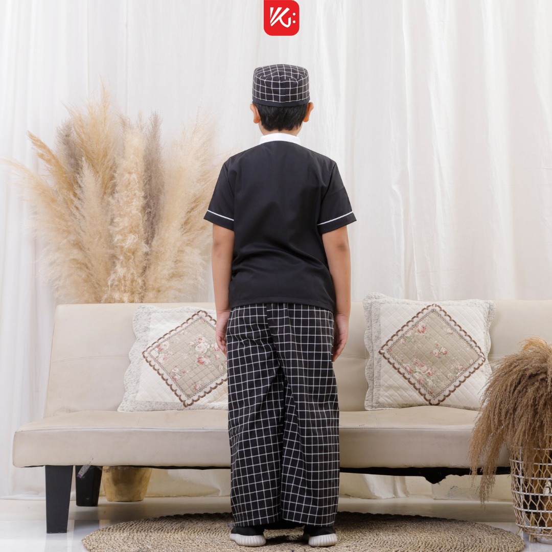 Set SPK Anak KokoGibran / Set Shalat Hitam Putih / Set Sarung Peci Koko / Set Shalat Anak Terfavorite / Set Shalat Anak (AMIR)