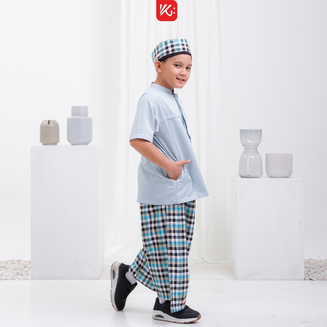 Set SPK Anak KokoGibran / Sarung Peci Koko Anak / SPK Anak / Set Anak Terlaris / Set SPK / Set Shalat Anak Warna Biru (Kamiil)