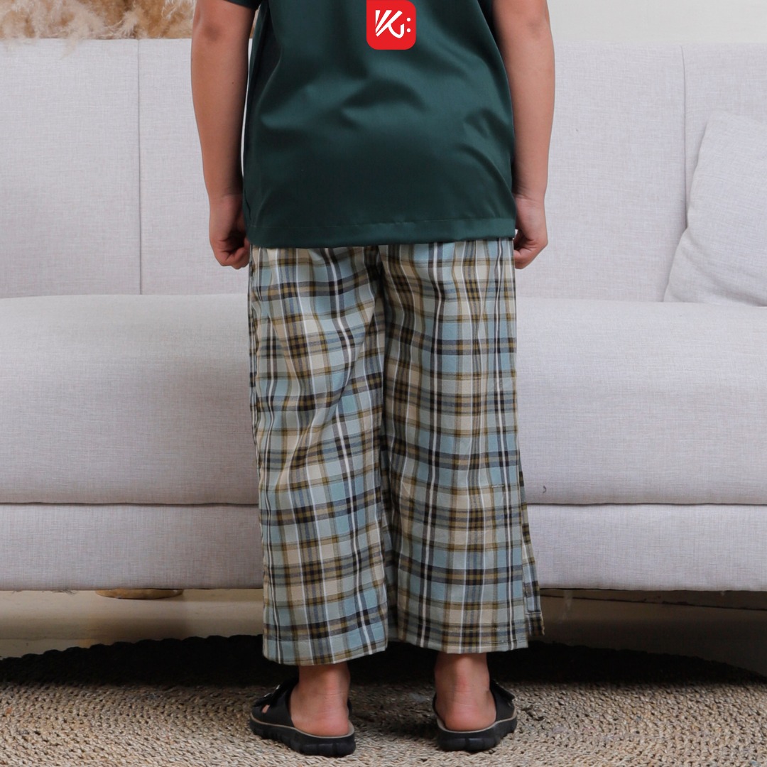 Sarung Celana Anak KokoGibran / Sarung Instan Celana / Sarung Instan Hijau Kombinasi / Sarung Instan Praktis / Sarung Instan Celana Adem (SP137)