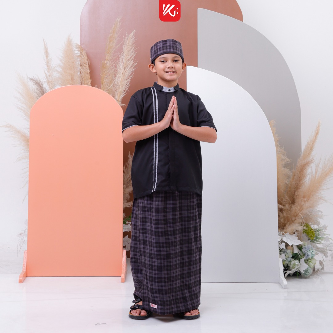 Sarung Koko Peci Anak KokoGibran / Sarkoci  / Sarcelko / Baju Muslim Anak / Pakaian Muslim Anak (RAMZAN)