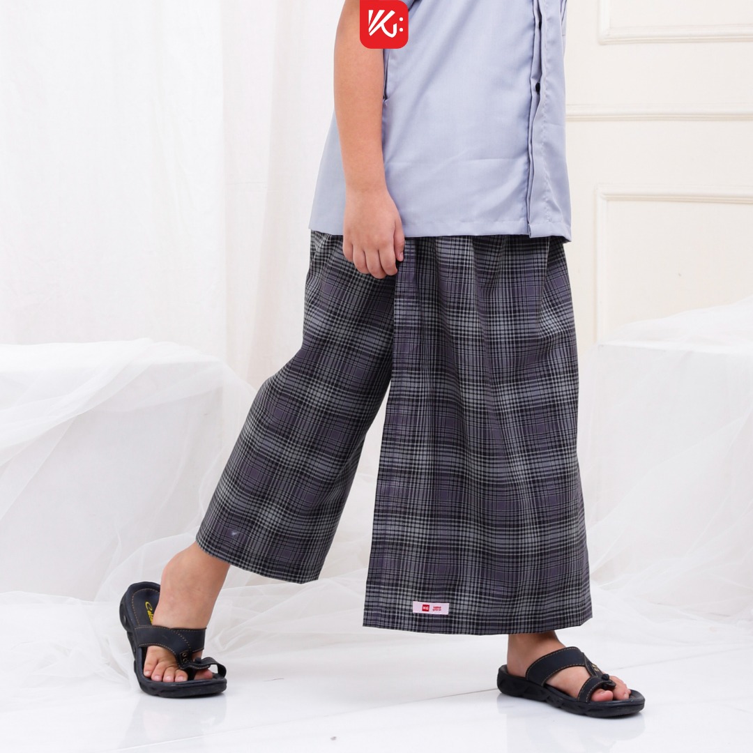 Sarung Instan KokoGibran / Sarung Instan KokoGibran / Sarung Instan Celana/ Sarung Abu Hitam / Sarung Balita (SP134)