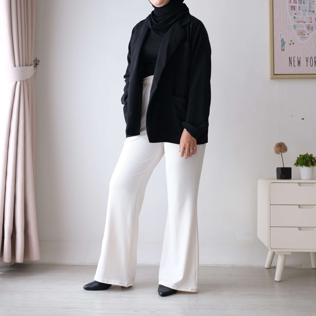 Mozzy flare pants