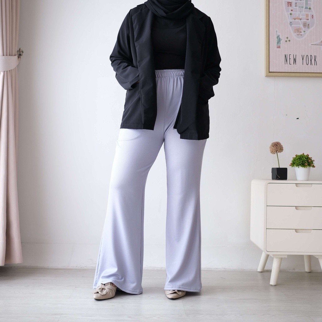 Mozzy flare pants