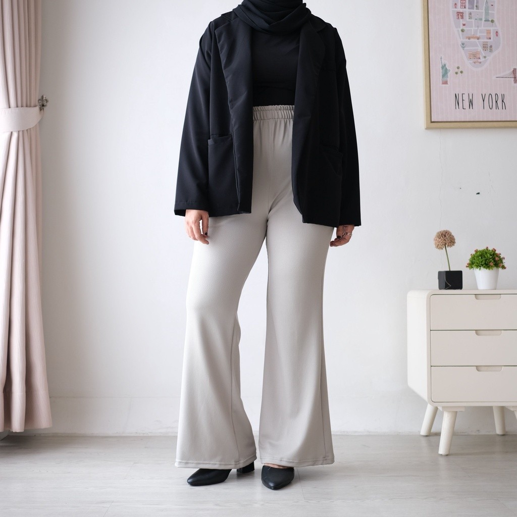 Mozzy flare pants
