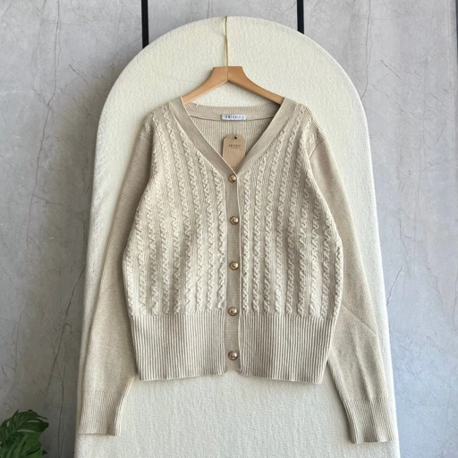Image of Clara outer (premium collection)