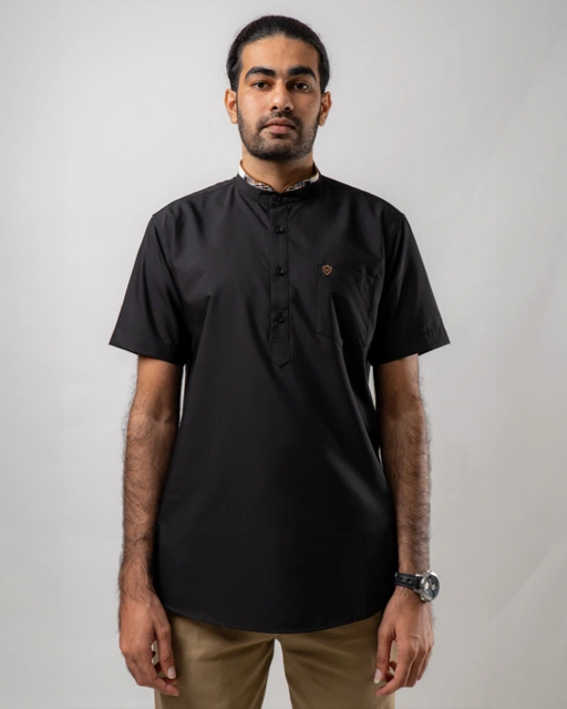Image of Makhtab Kurta Syuhada Black