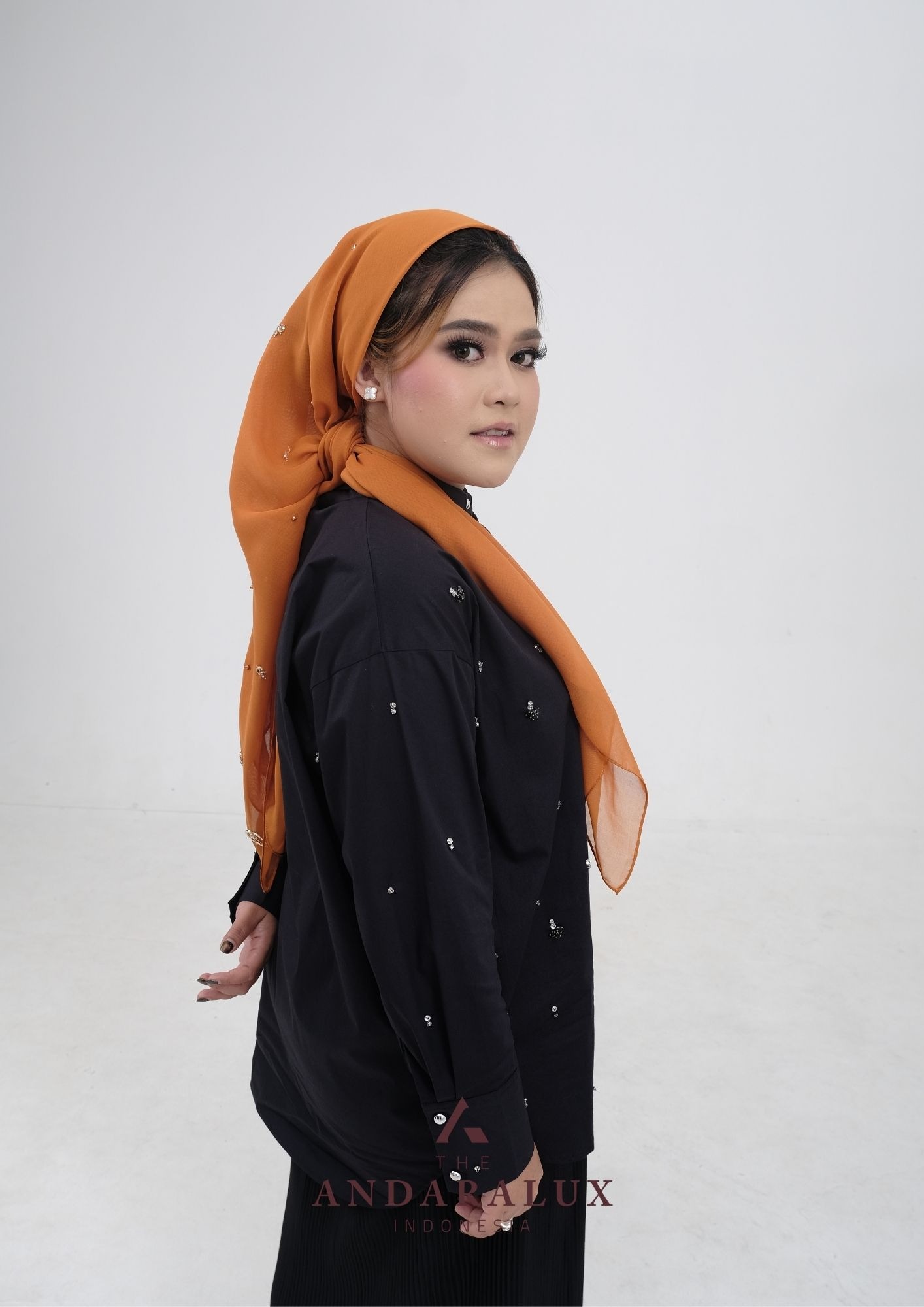 Hijab Paris Beads Kaira Orange Series