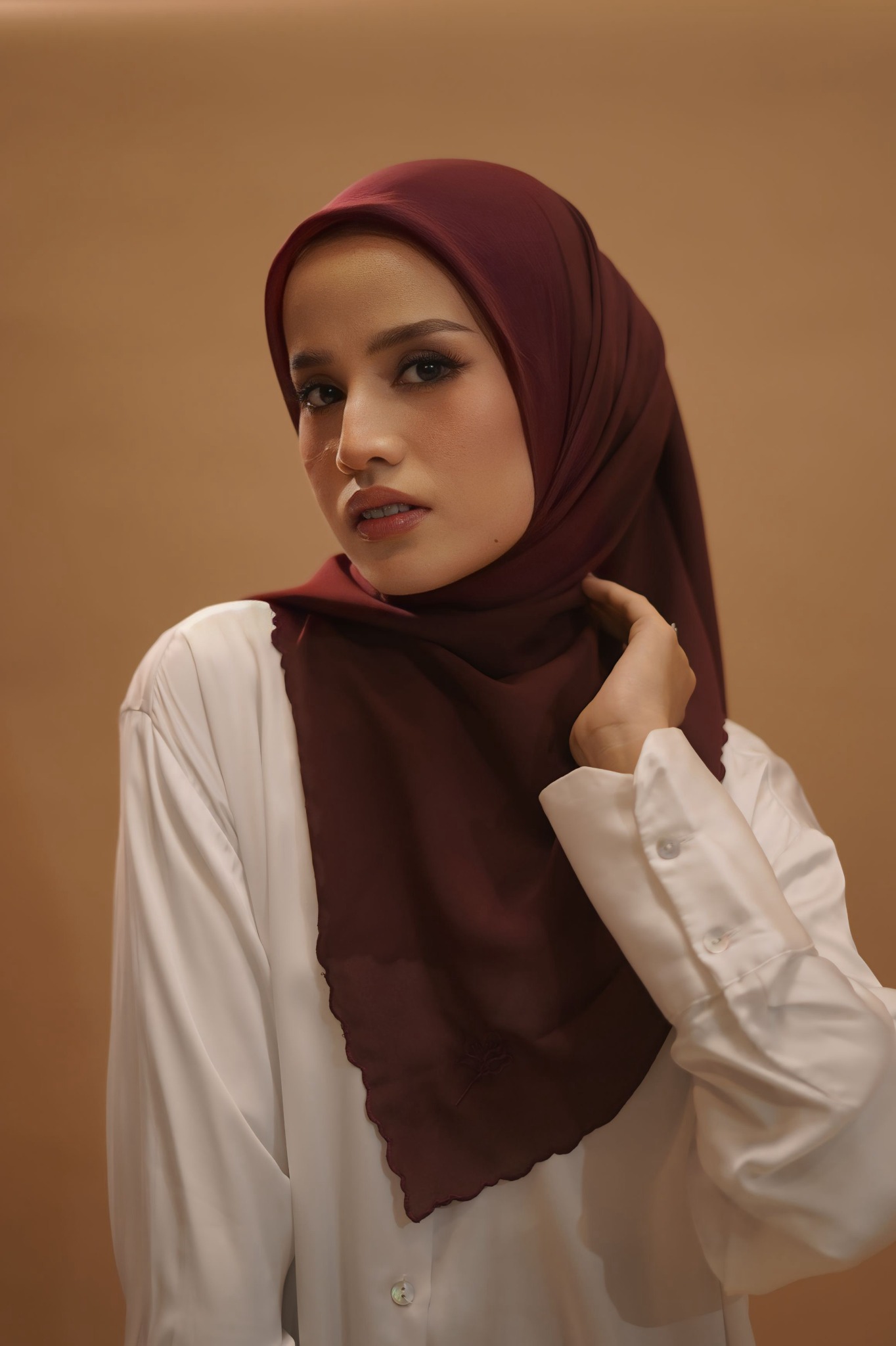 Arabian Embroidery Tyana Red Series