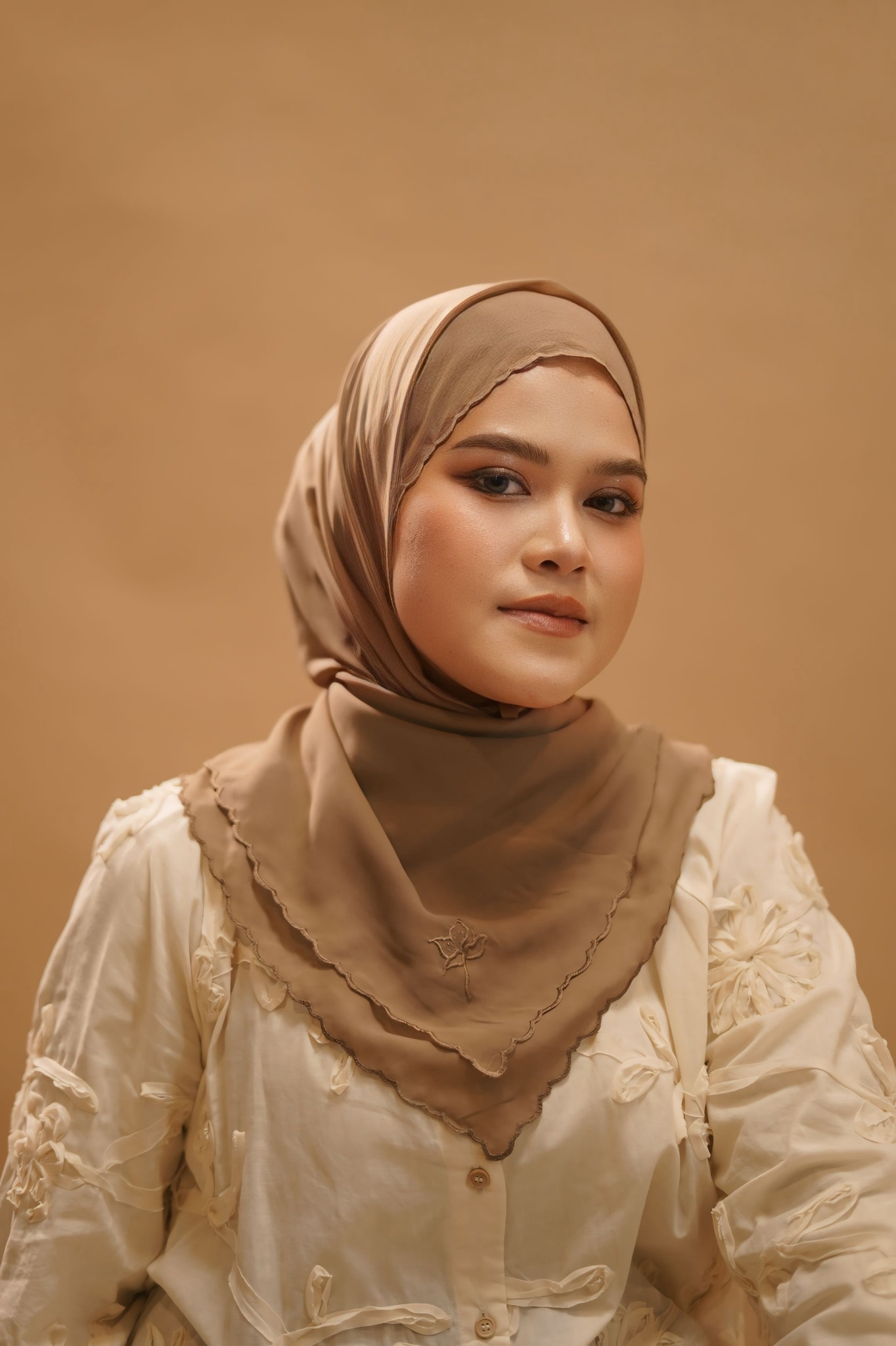 Arabian Embroidery Tyana Brown Series