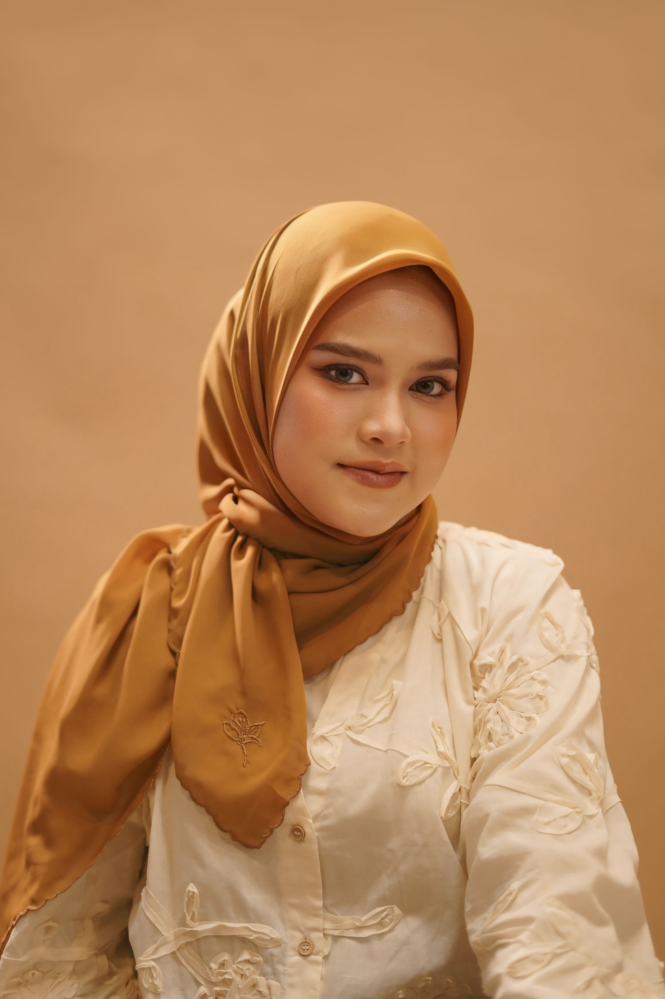 Arabian Embroidery Tyana Brown Series