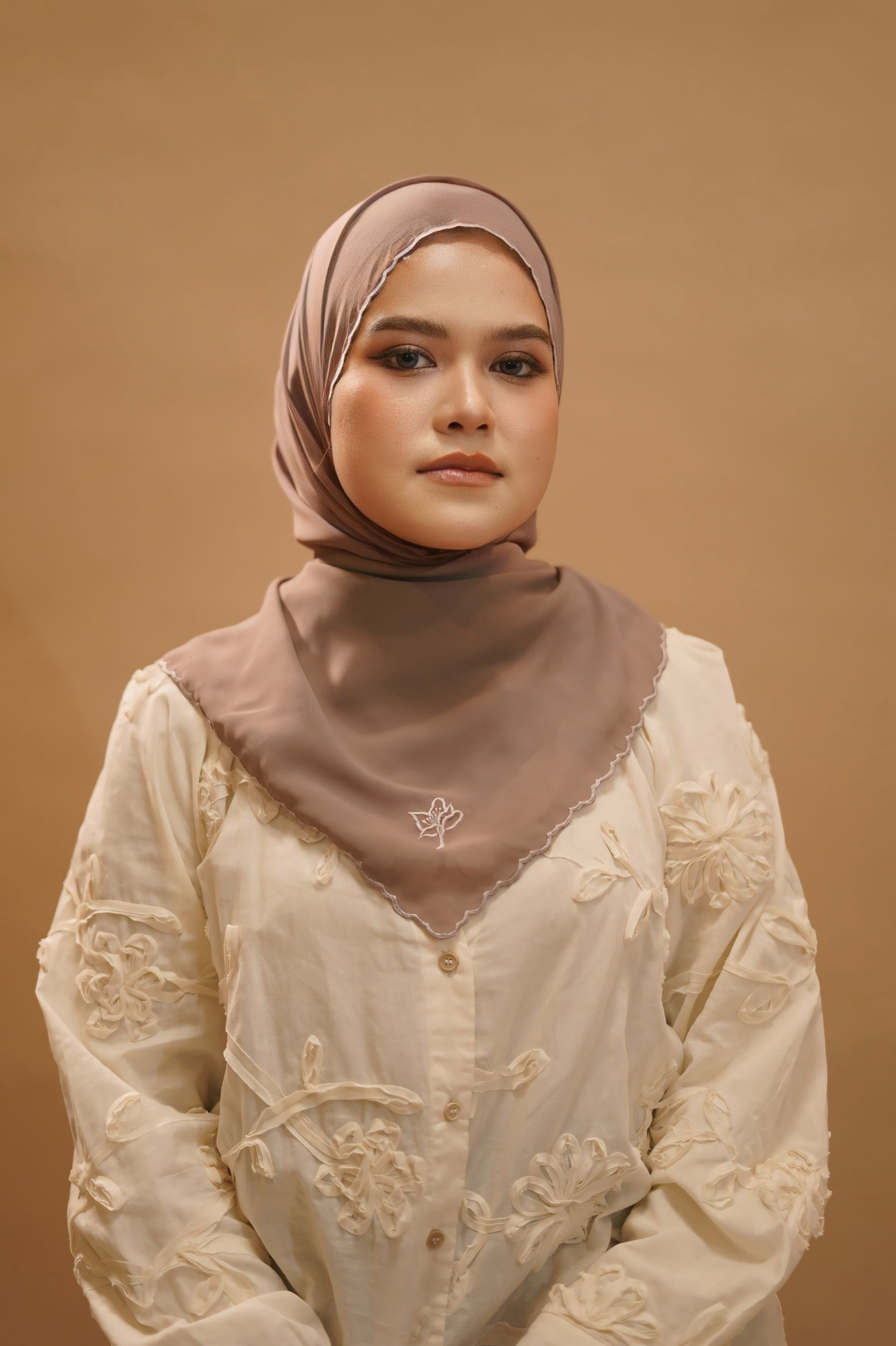 Arabian Embroidery Tyana Brown Series