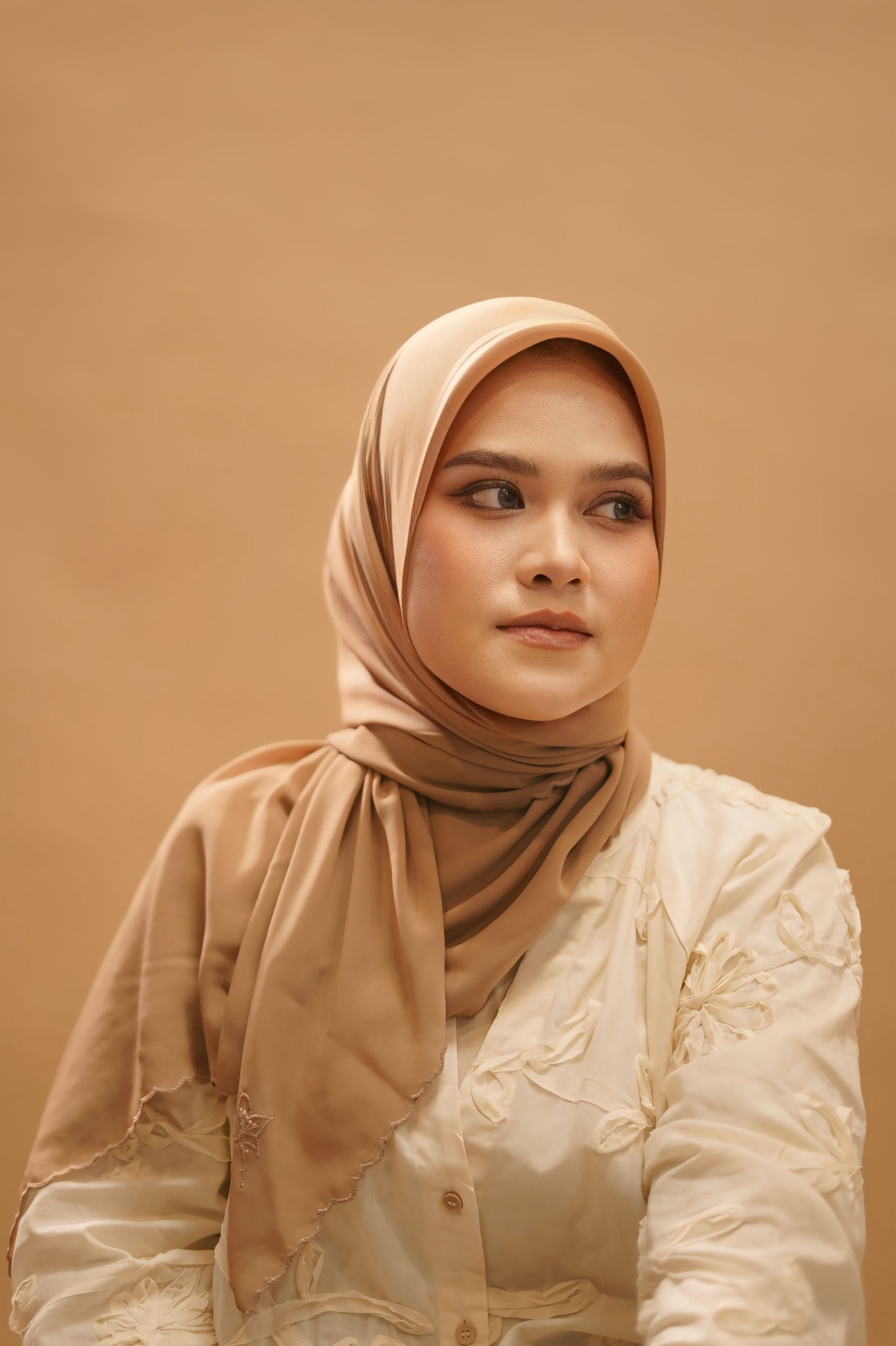 Arabian Embroidery Tyana Brown Series