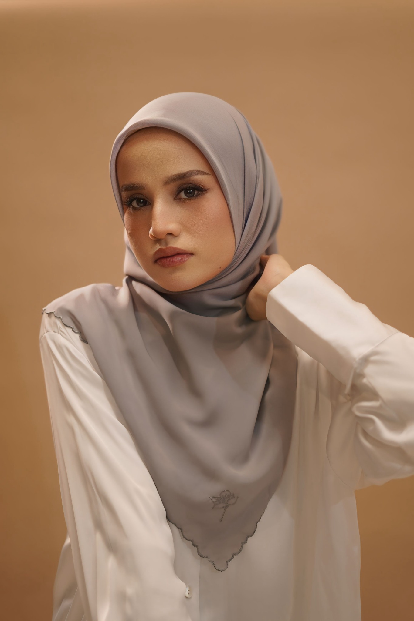 Arabian Embroidery Tyana Gray Series