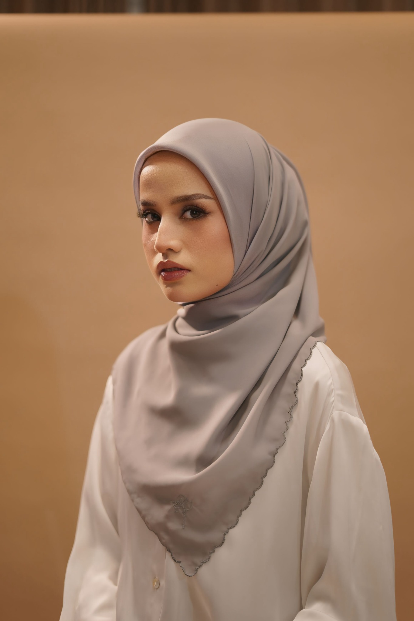 Arabian Embroidery Tyana Gray Series