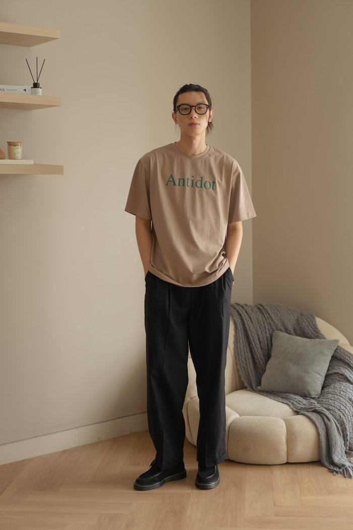 Classic Regular Tee in Wood