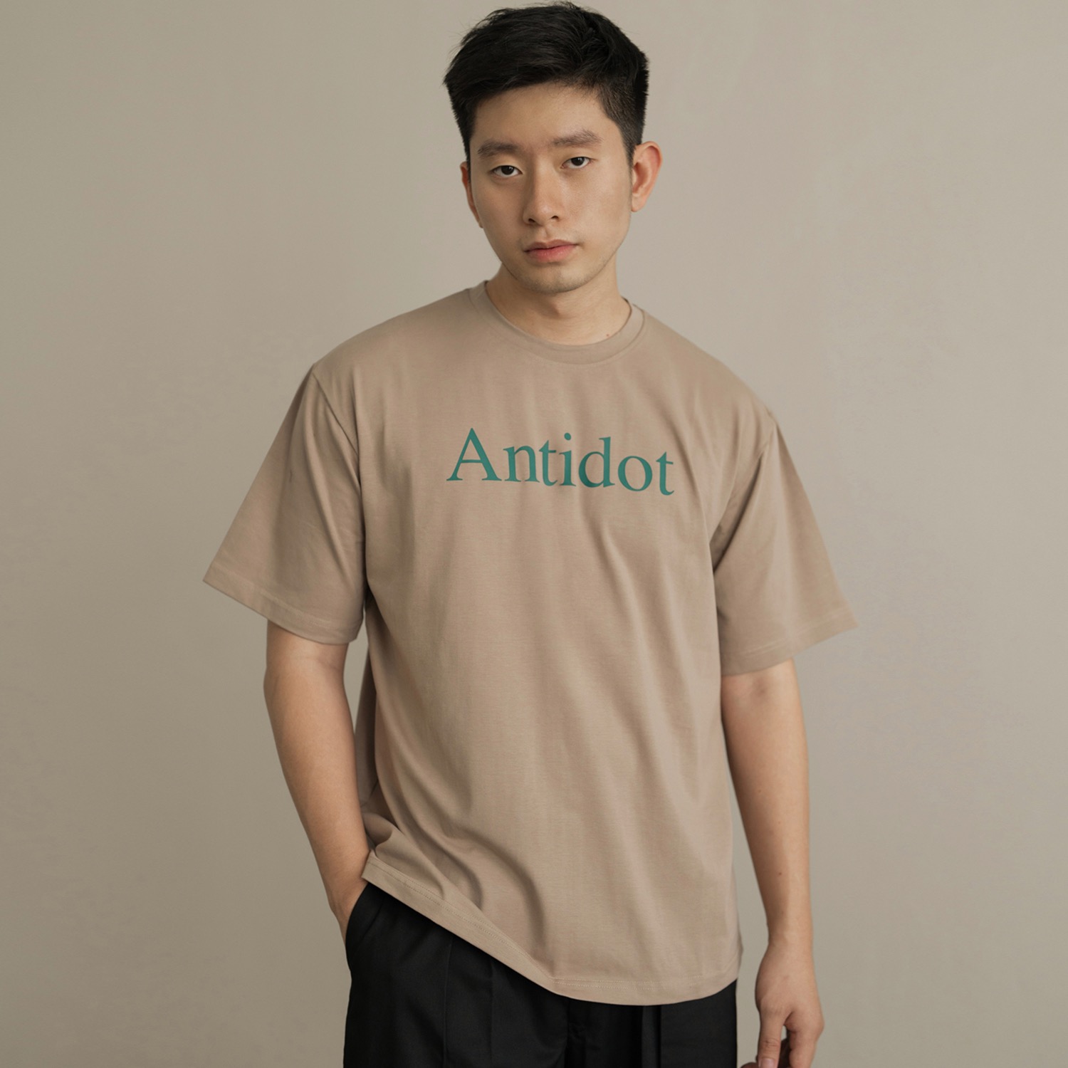 Classic Regular Tee in Wood