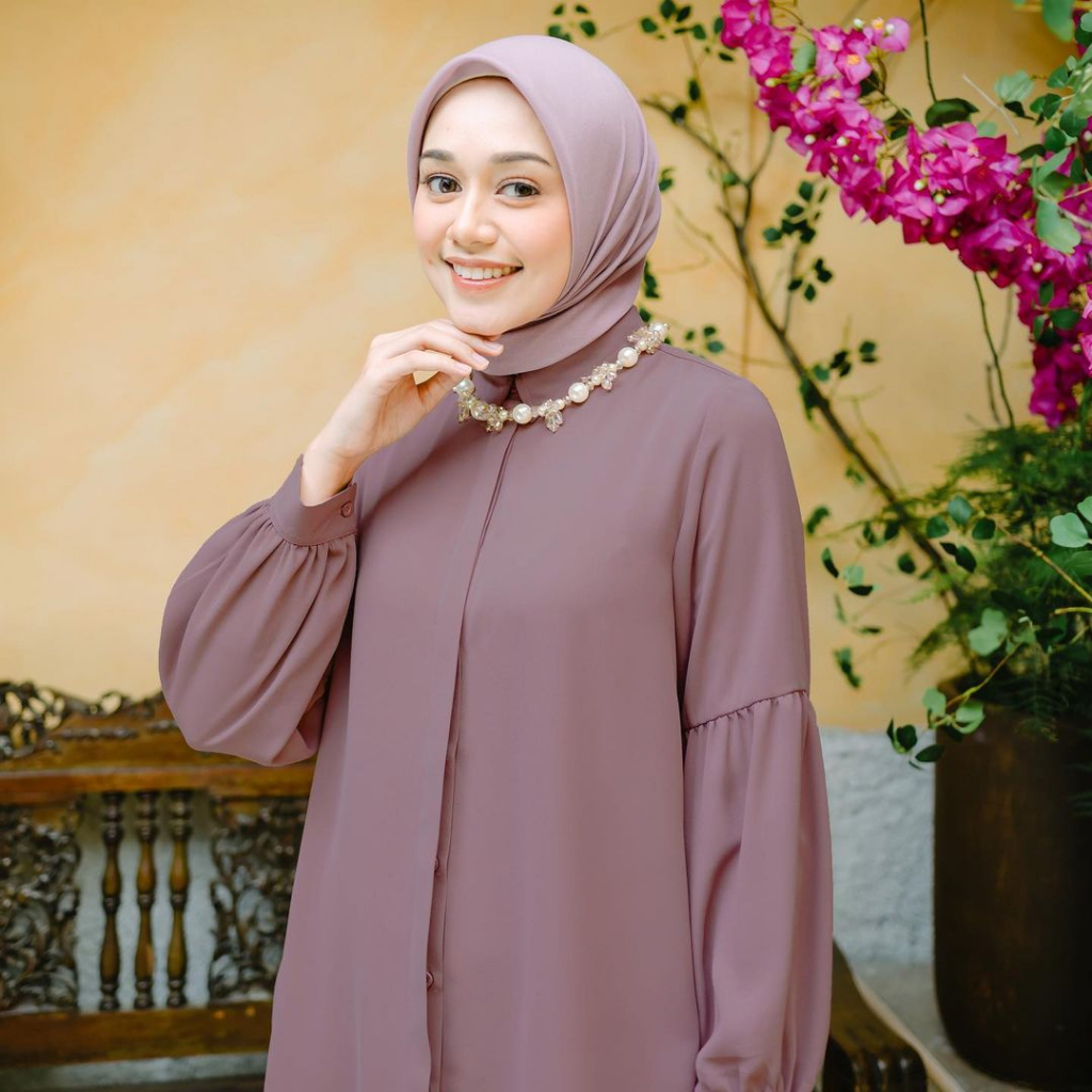 Lights.clo - Helwa Tunic