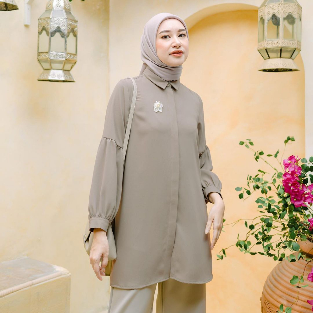 Lights.clo - Helwa Tunic