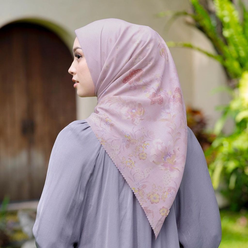 LIGHTSCLO - Qailula Scarf