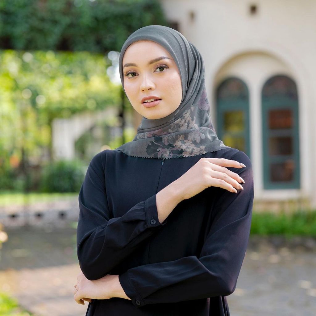 LIGHTSCLO - Qailula Scarf