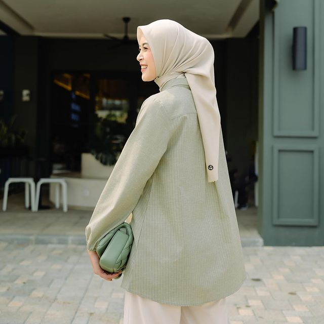 Lights.clo - Stripe Blouse