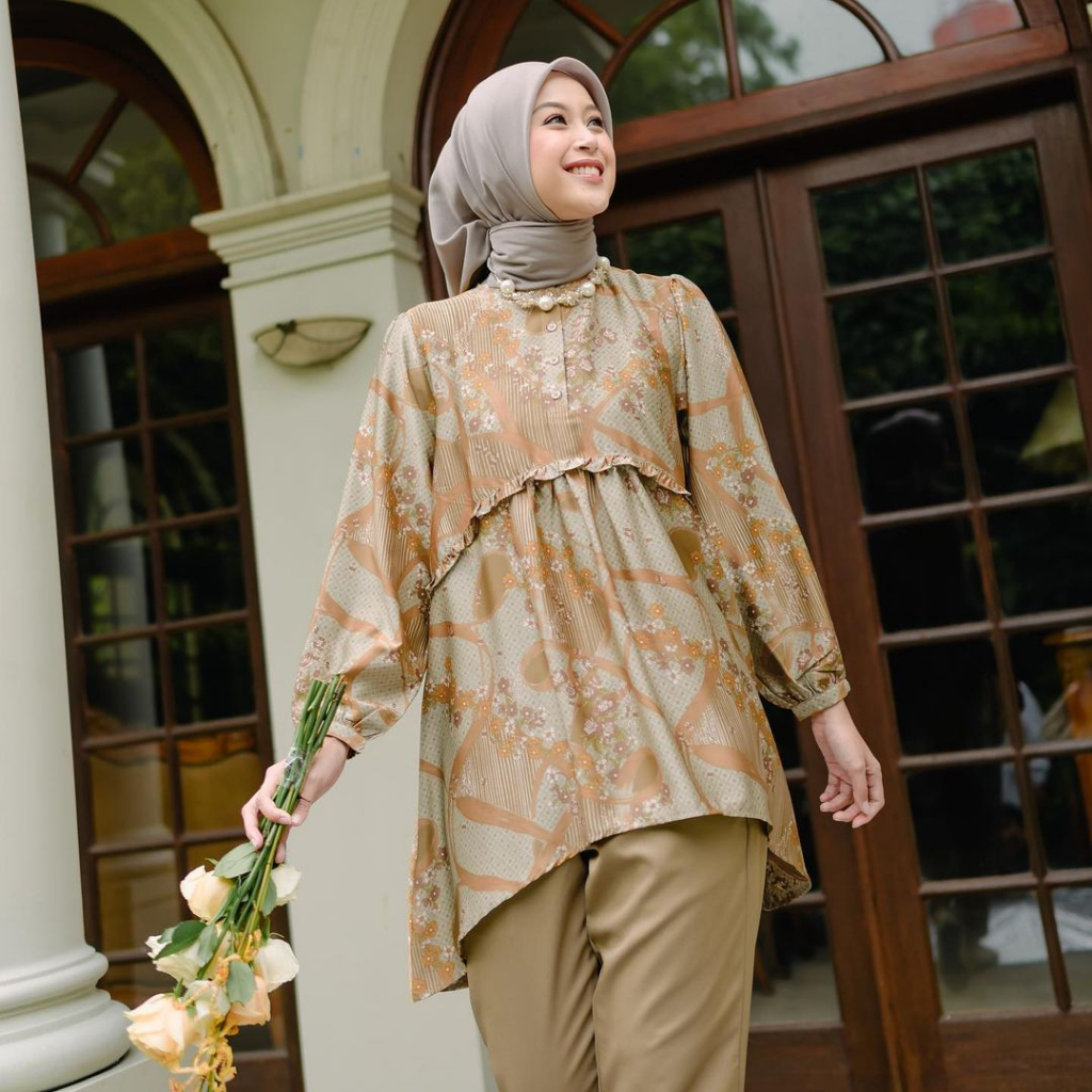 Lights.clo - Kareena Blouse