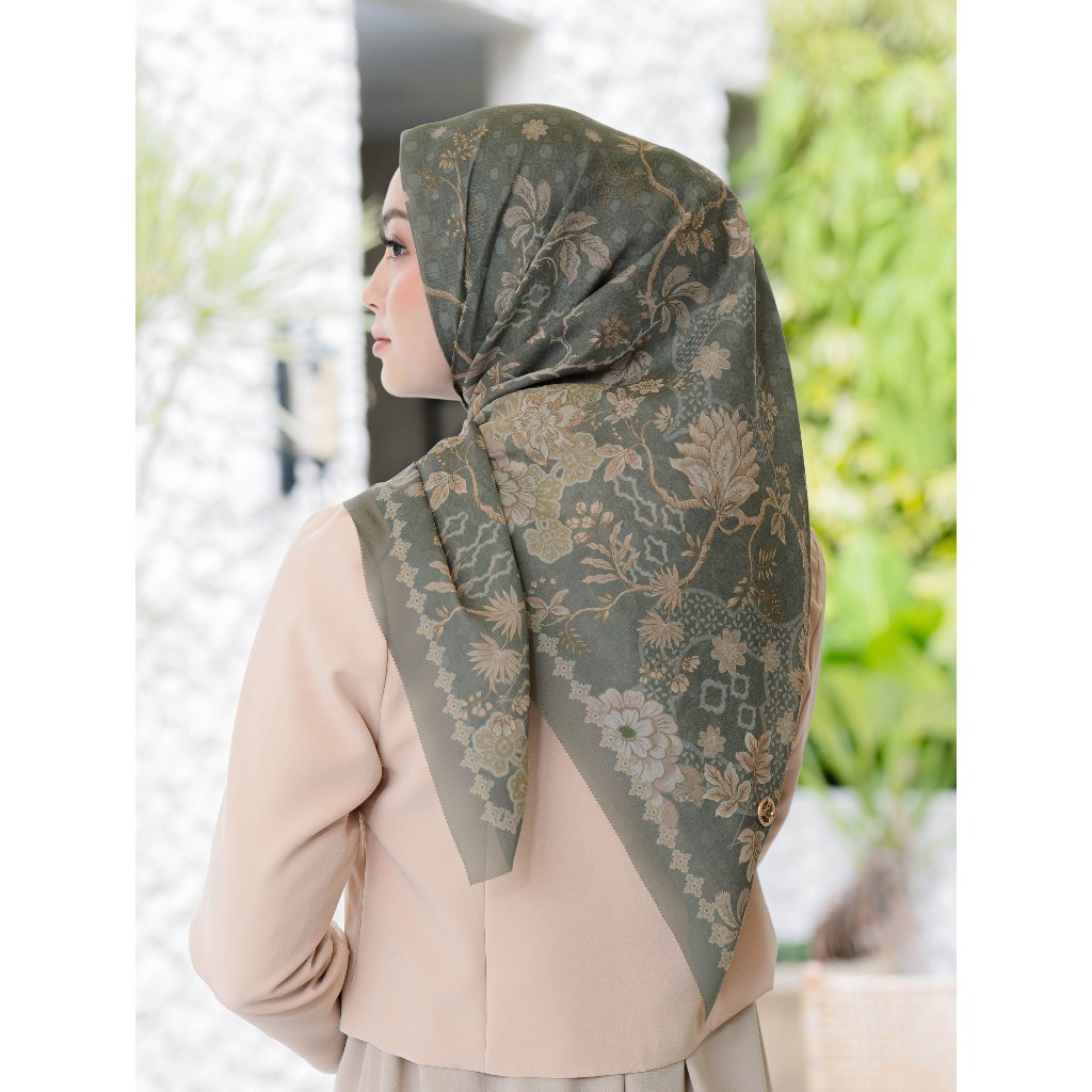 Lights.clo - Azalia Scarf