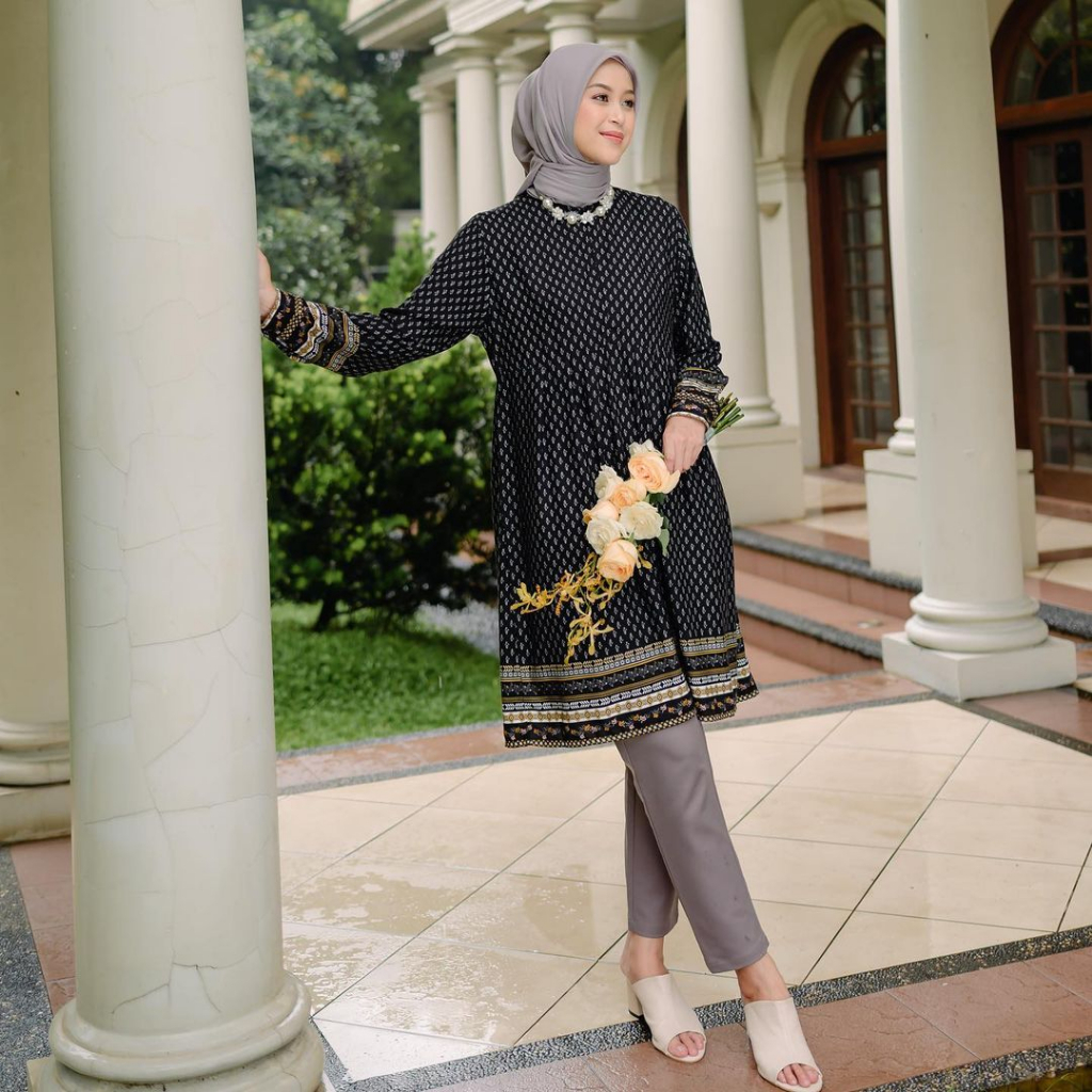 Lights.clo - Rumi Tunic