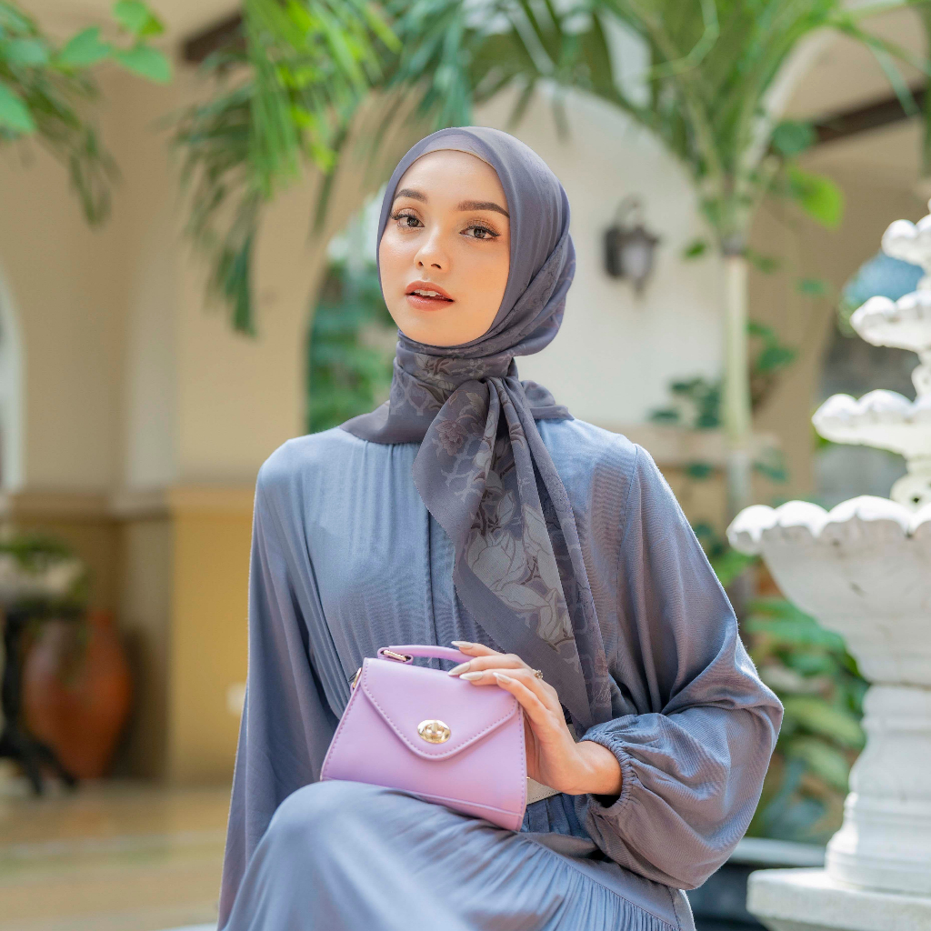 Lights.clo - Seline Scarf