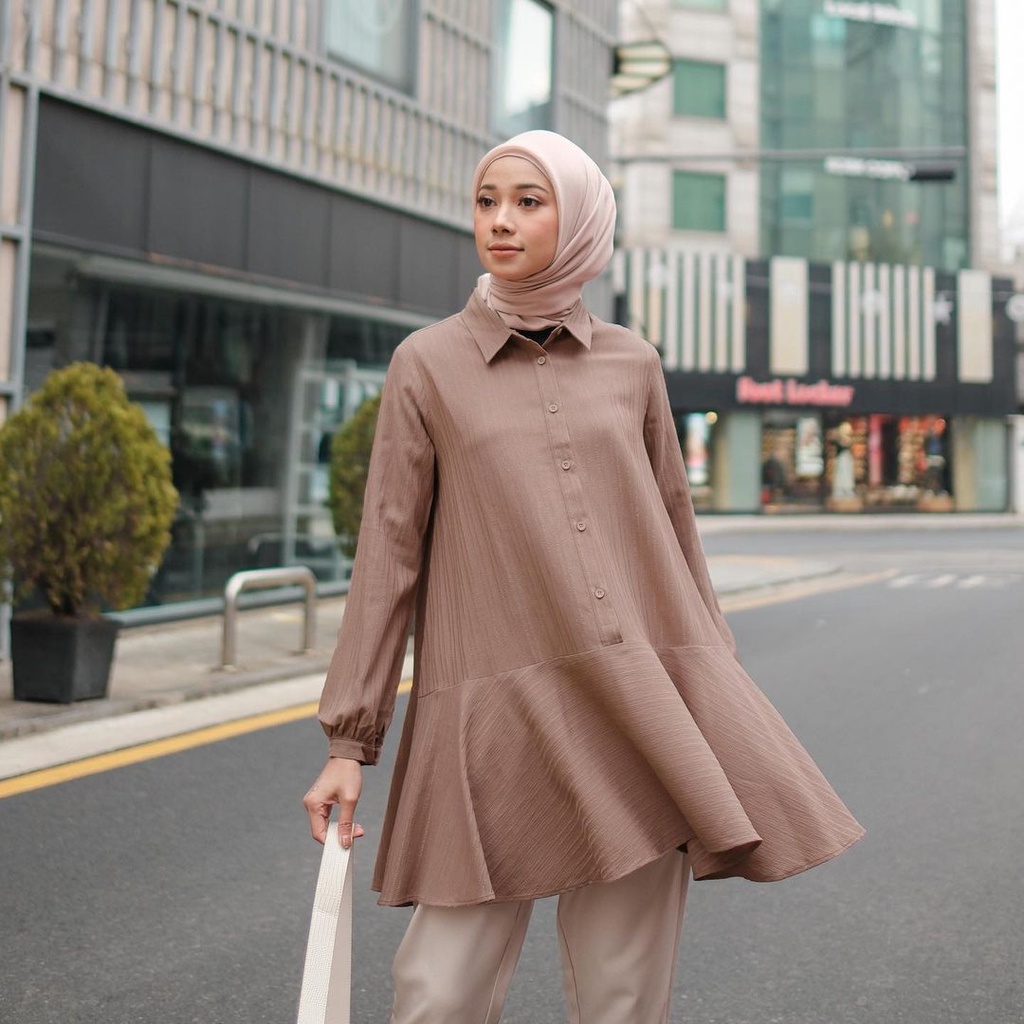 Lights.clo - Thalla Tunic
