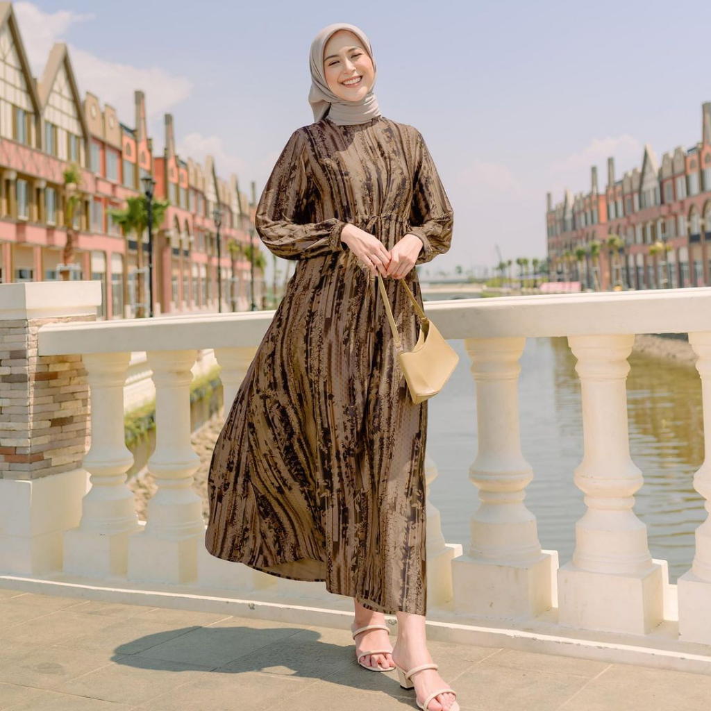 Lights.clo - Savanna Dress