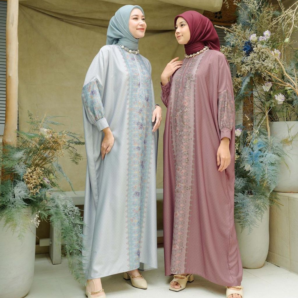 LIGHTSCLO - Sahira Kaftan
