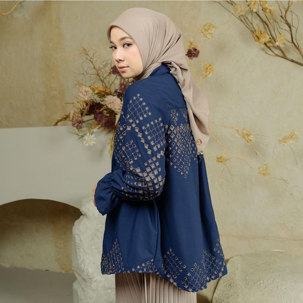 LIGHTSCLO - Gameela blouse