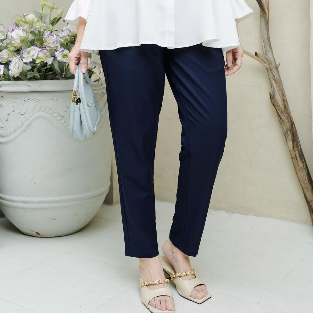 Lightsclo - Daily Pants Raya Series