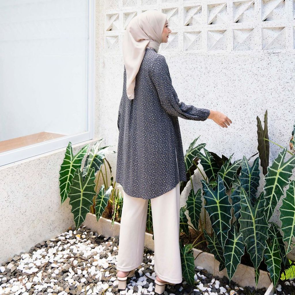 LIGHTSCLO - Aruna Tunic