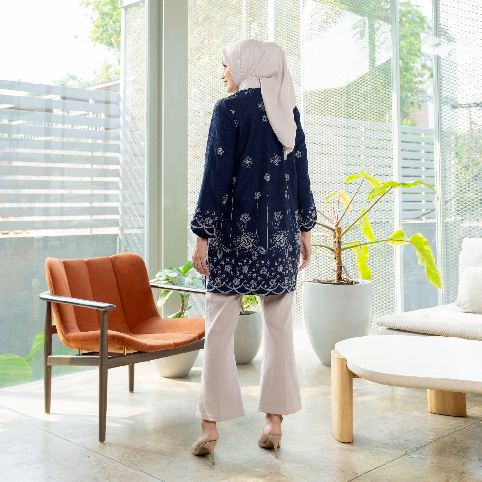 Lightsclo - Ziva Tunic