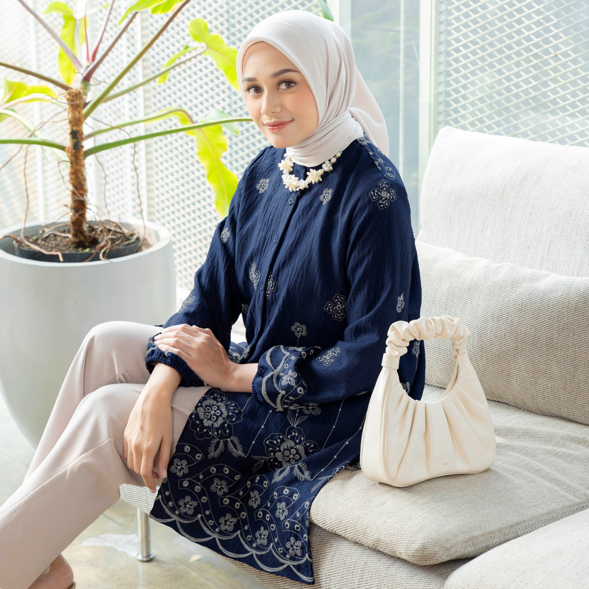 Lightsclo - Ziva Tunic