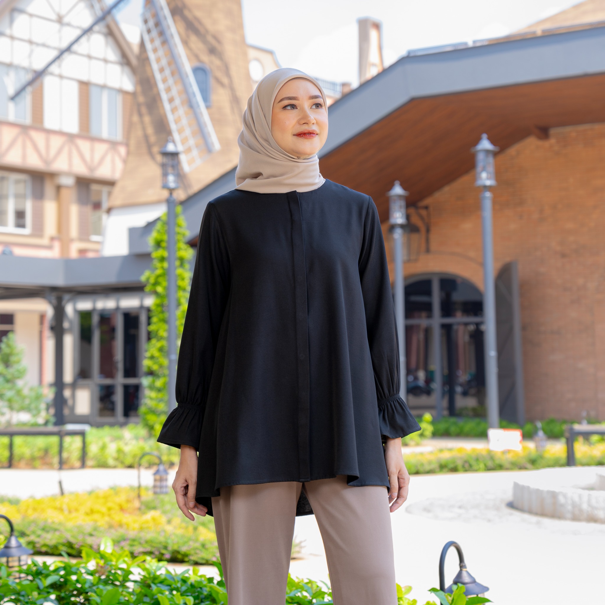 Lightsclo - Mozza Blouse