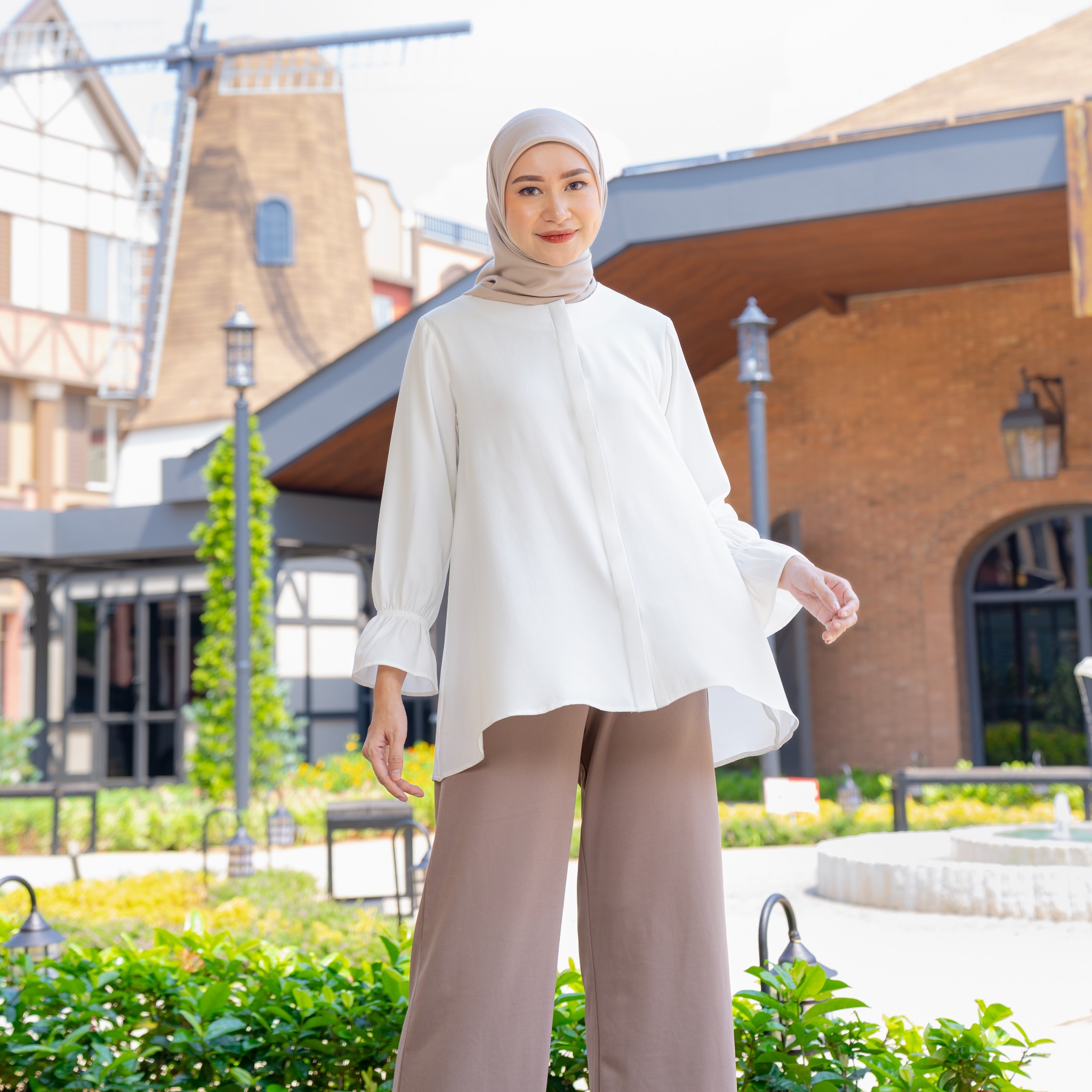 Lightsclo - Mozza Blouse