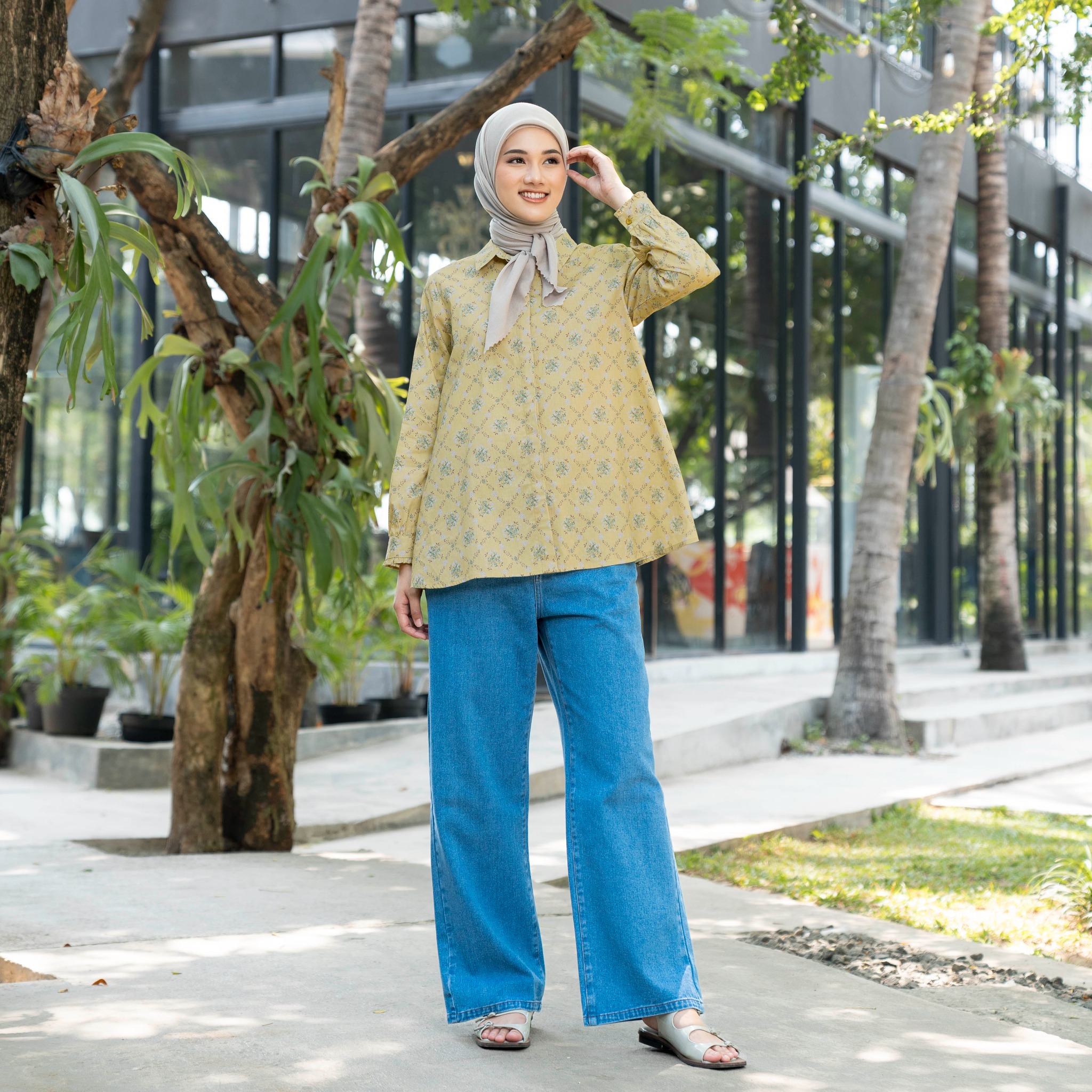 Lightsclo - Catleya Blouse
