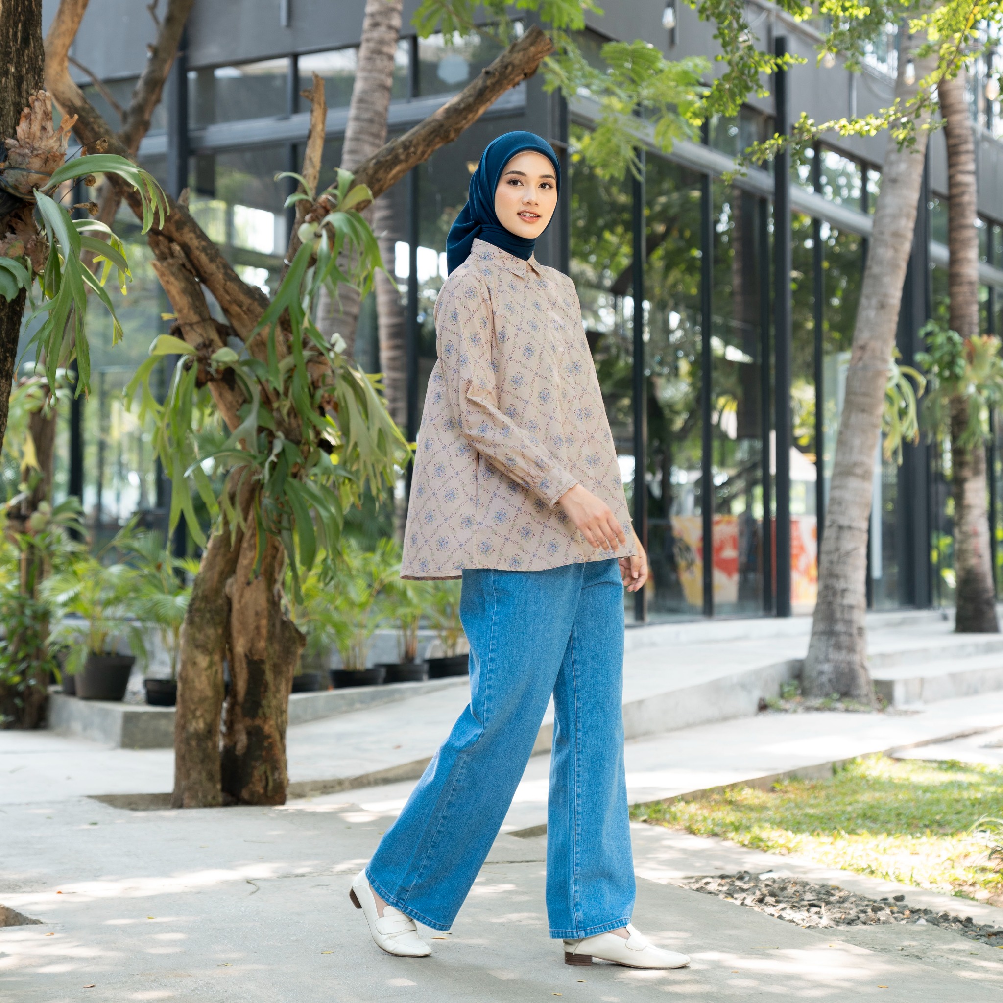 Lightsclo - Catleya Blouse